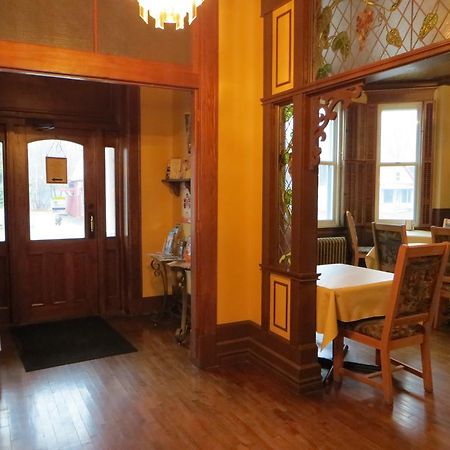 Auberge Монтебело Екстериор снимка