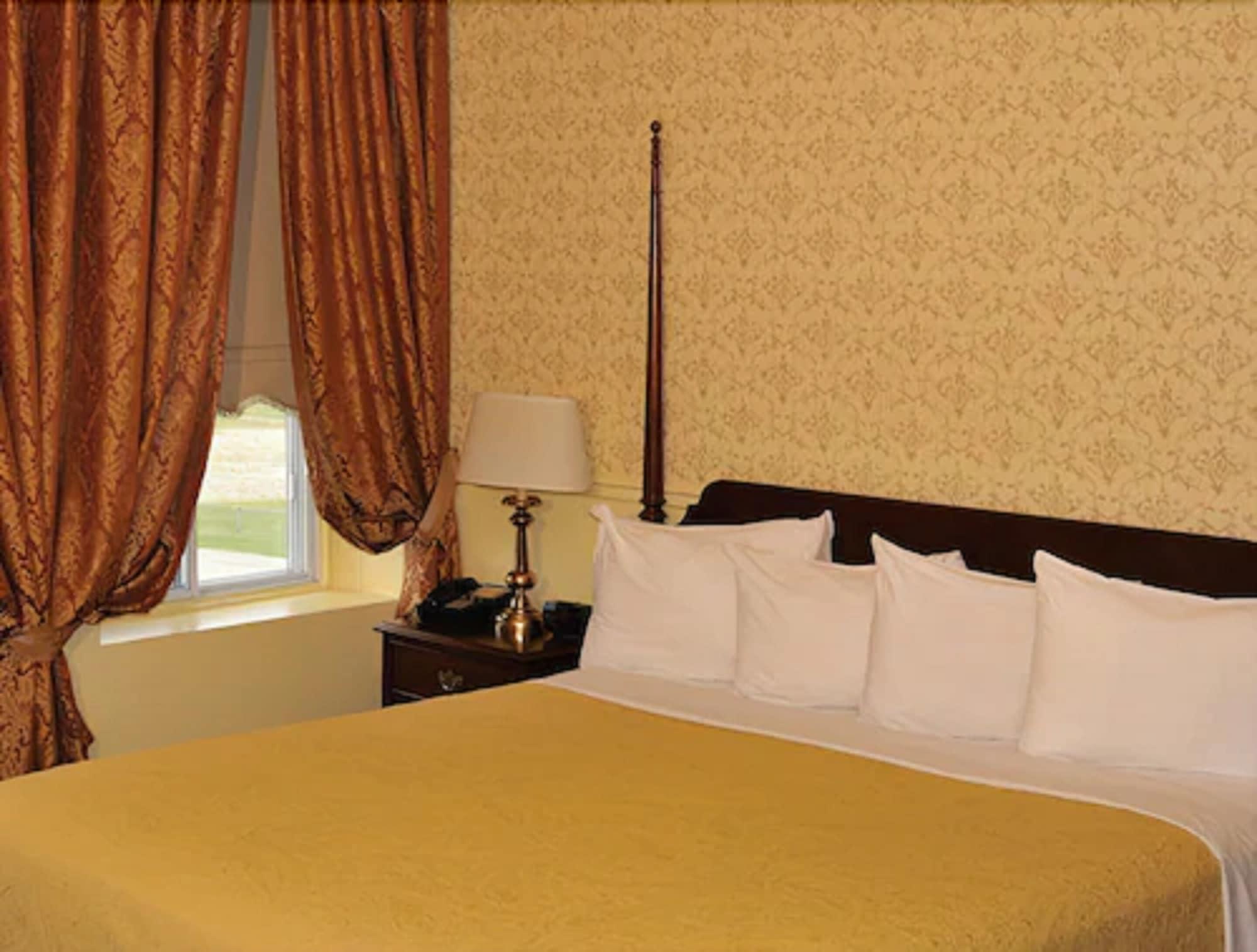 Auberge Монтебело Екстериор снимка