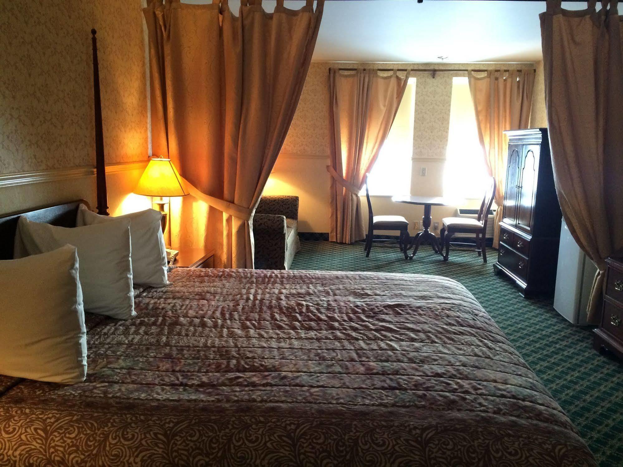 Auberge Монтебело Екстериор снимка
